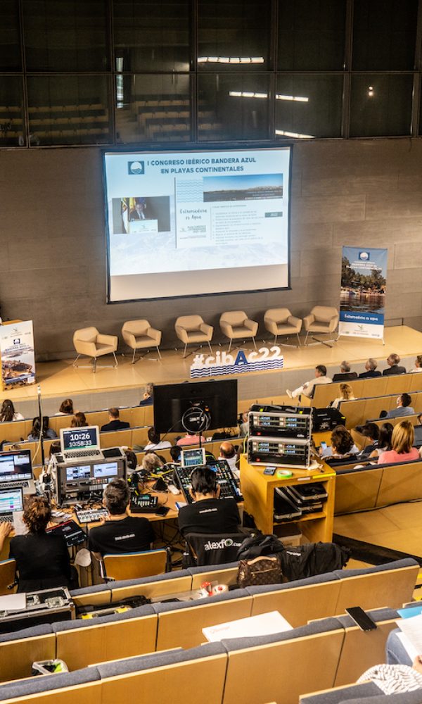 Organizamos congresos, jornadas y eventos formativos